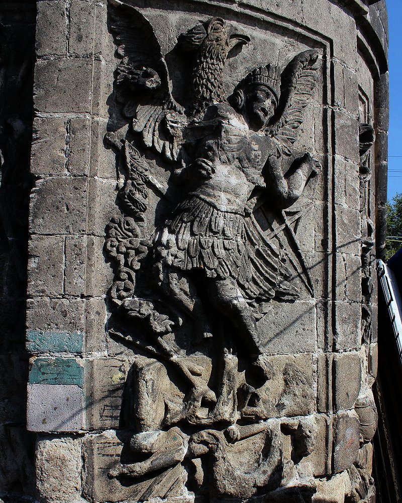 Estatua de San Hipolito